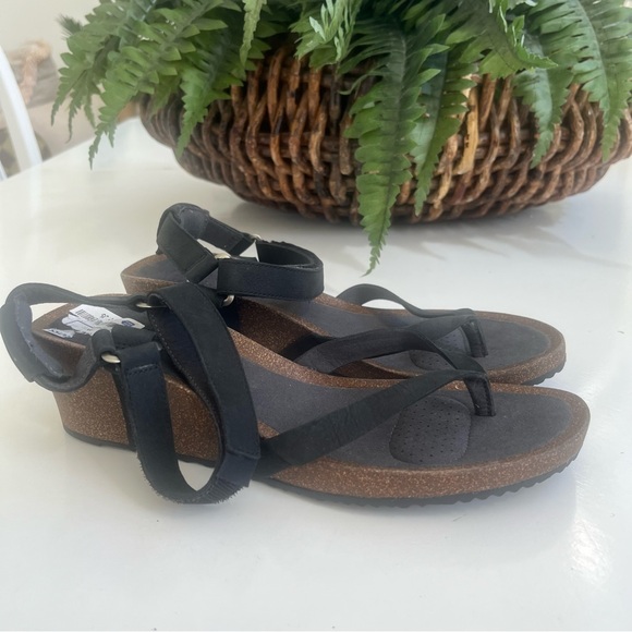 NEW TEVA Platform Wedge Sandals Thong Ankle Strap Black Wmn Size 10 Comfort Boho - Picture 1 of 14